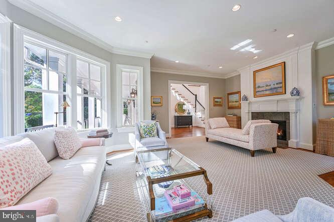 MCAULEY PARK - Residential