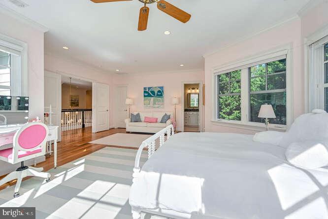 MCAULEY PARK - Residential