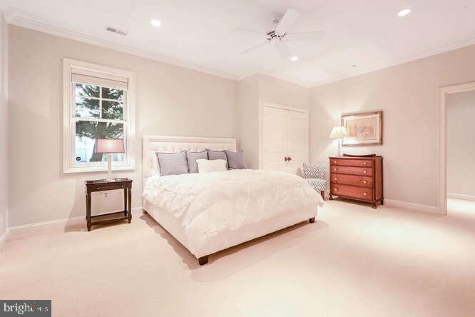 MCAULEY PARK - Residential