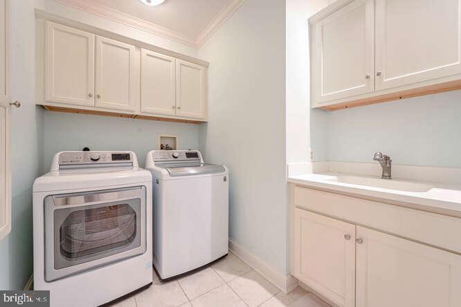 MCAULEY PARK - Residential