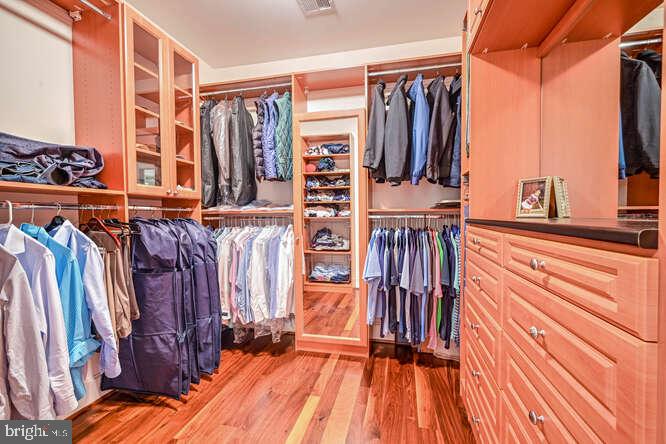 MCAULEY PARK - Residential