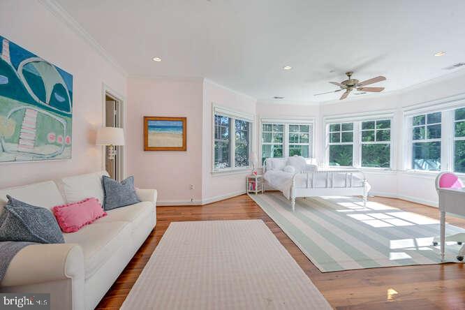 MCAULEY PARK - Residential