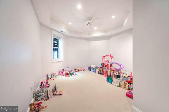 MCAULEY PARK - Residential