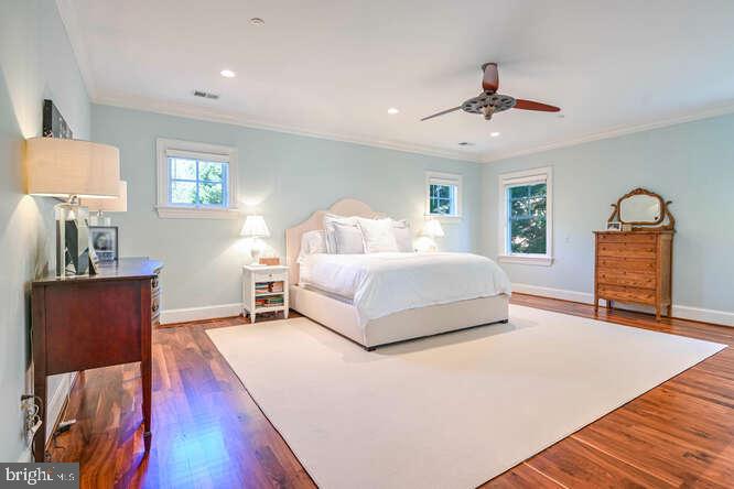 MCAULEY PARK - Residential