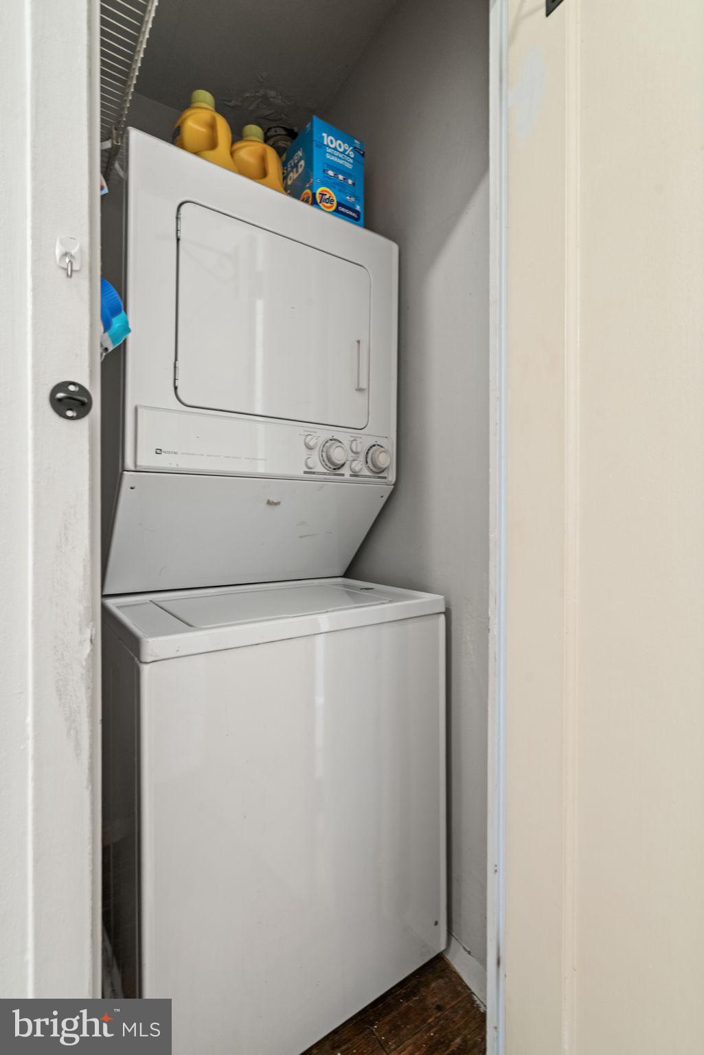 PARKFAIRFAX - Residential Lease