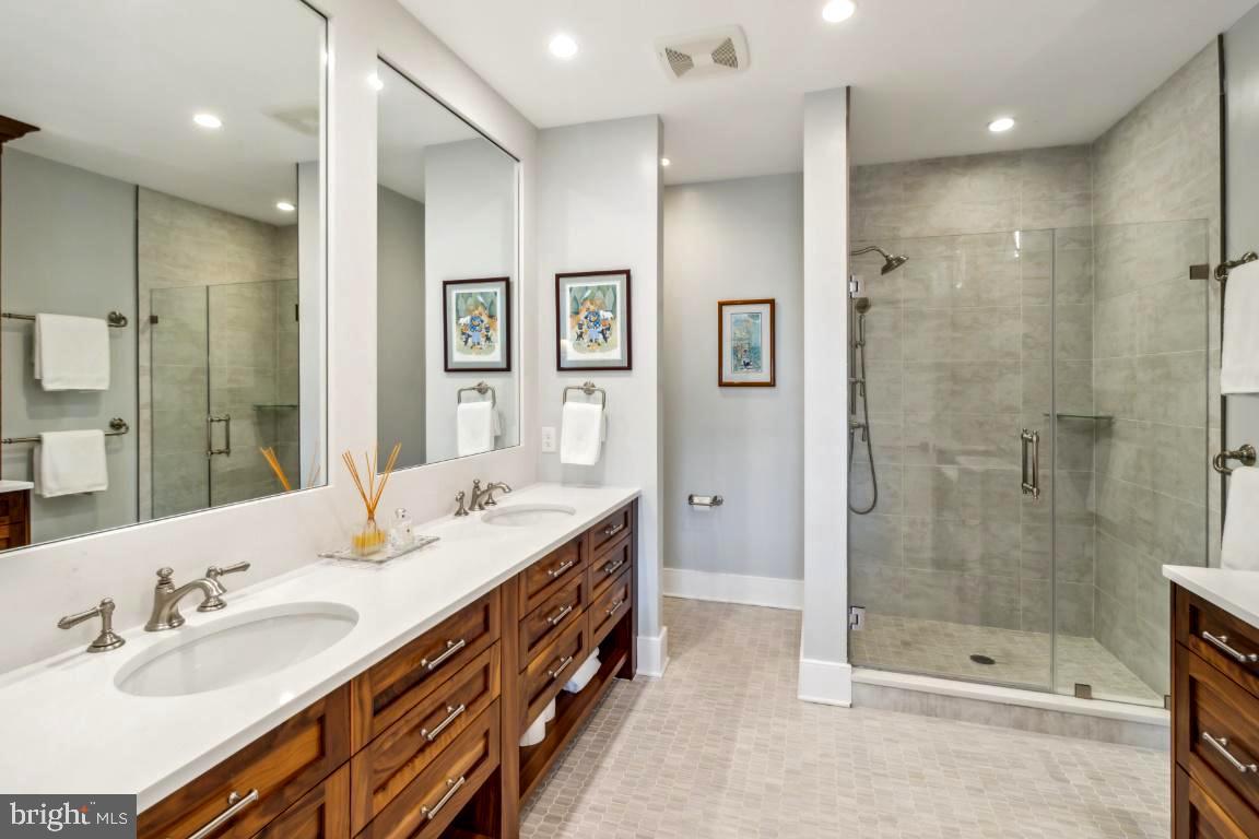 HISTORIC DISTRICT - Residential