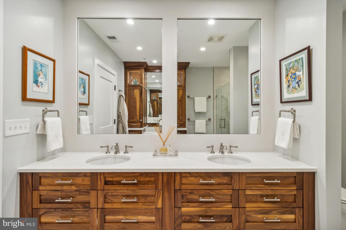 HISTORIC DISTRICT - Residential