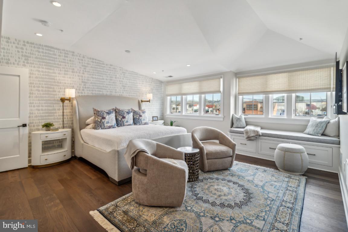 HISTORIC DISTRICT - Residential