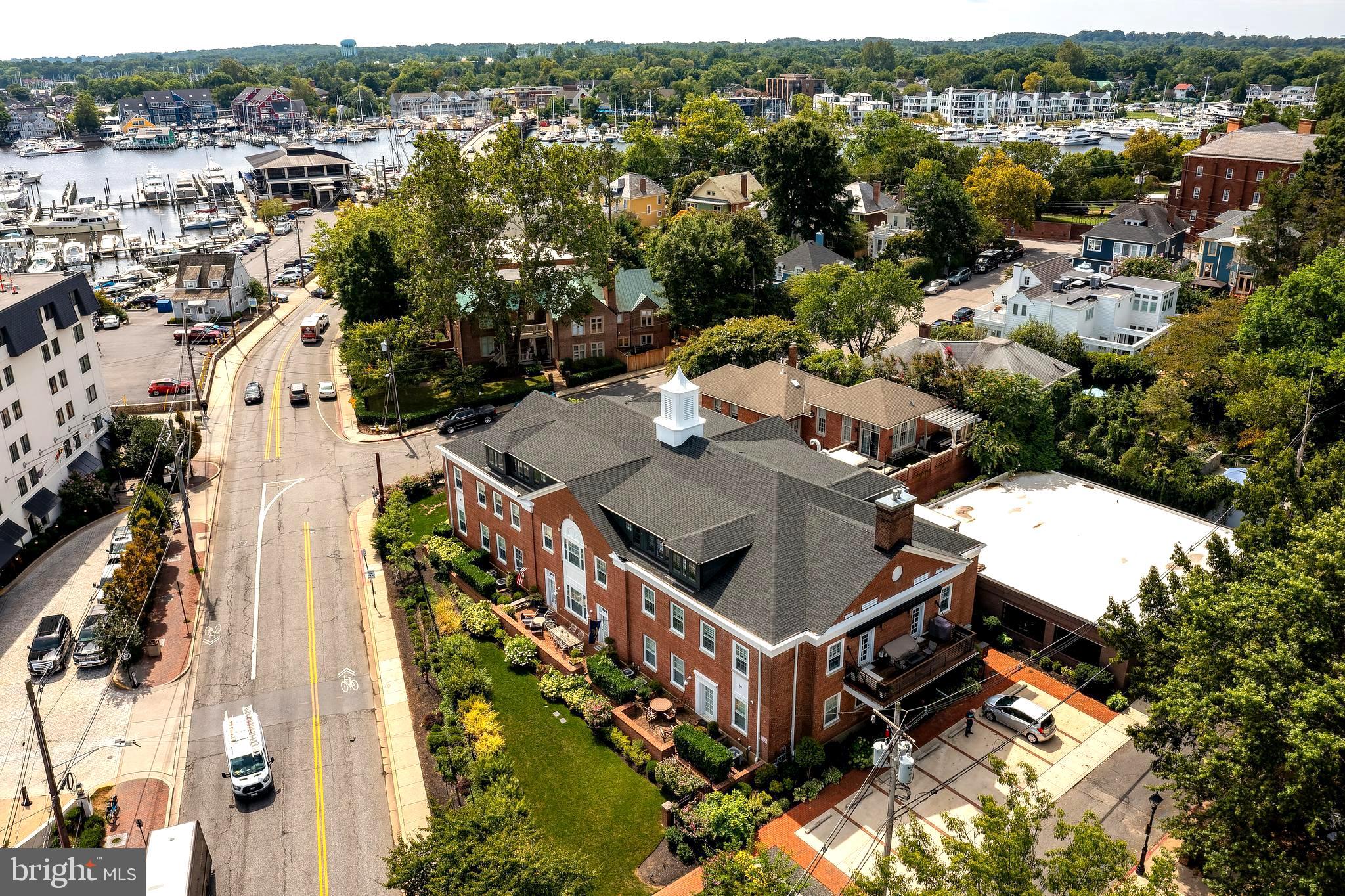 HISTORIC DISTRICT - Residential