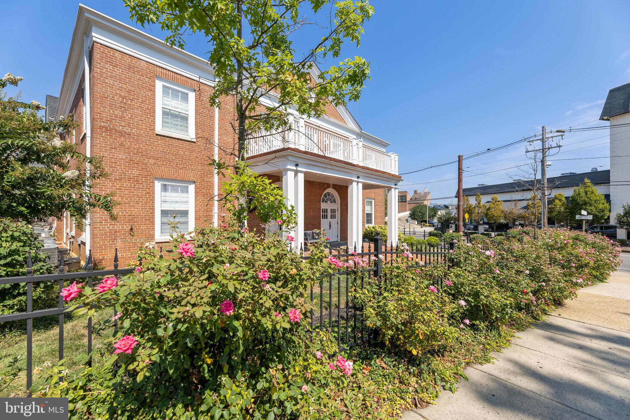 HISTORIC DISTRICT - Residential