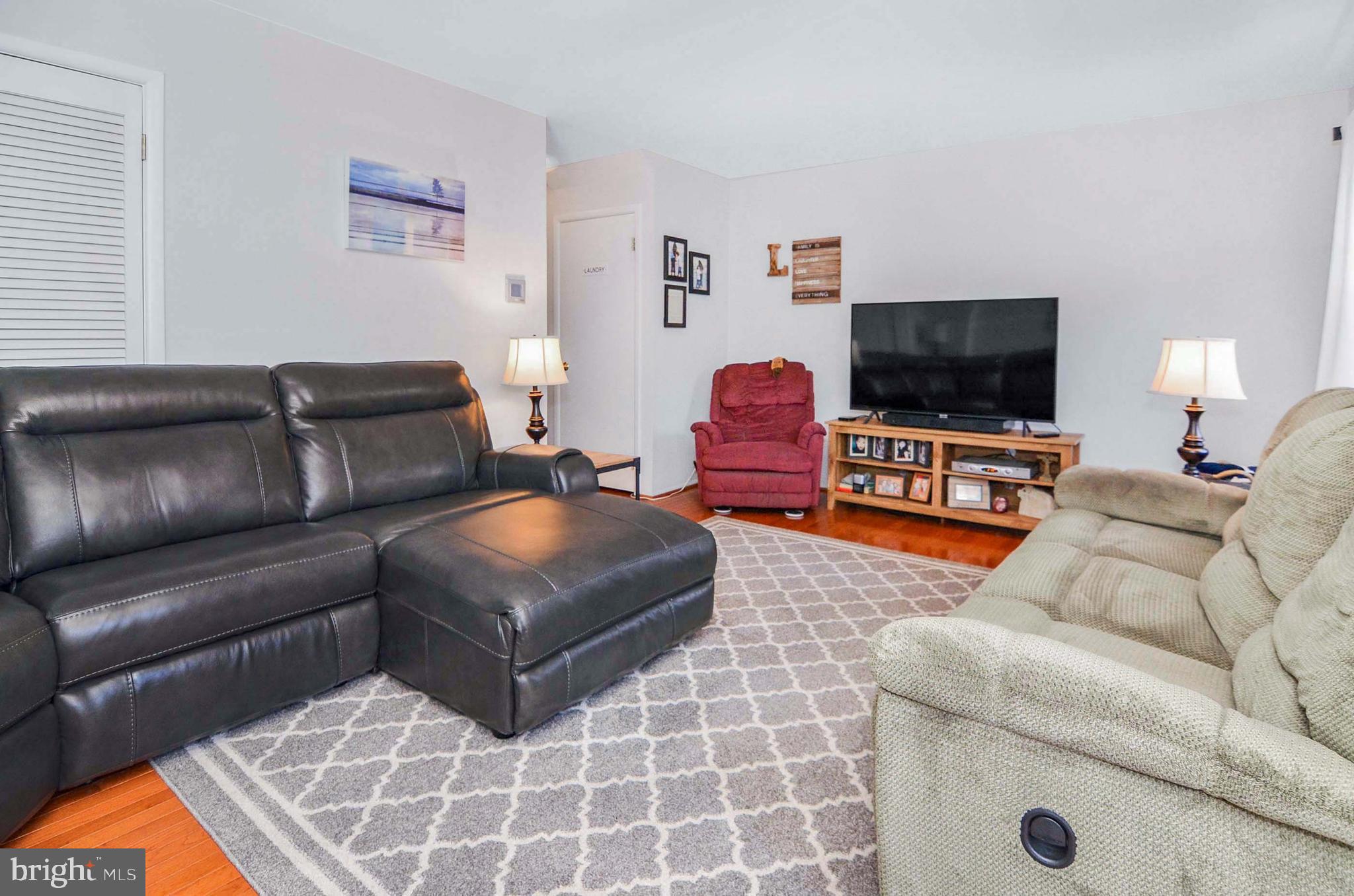 CROFTON MEADOWS - Residential