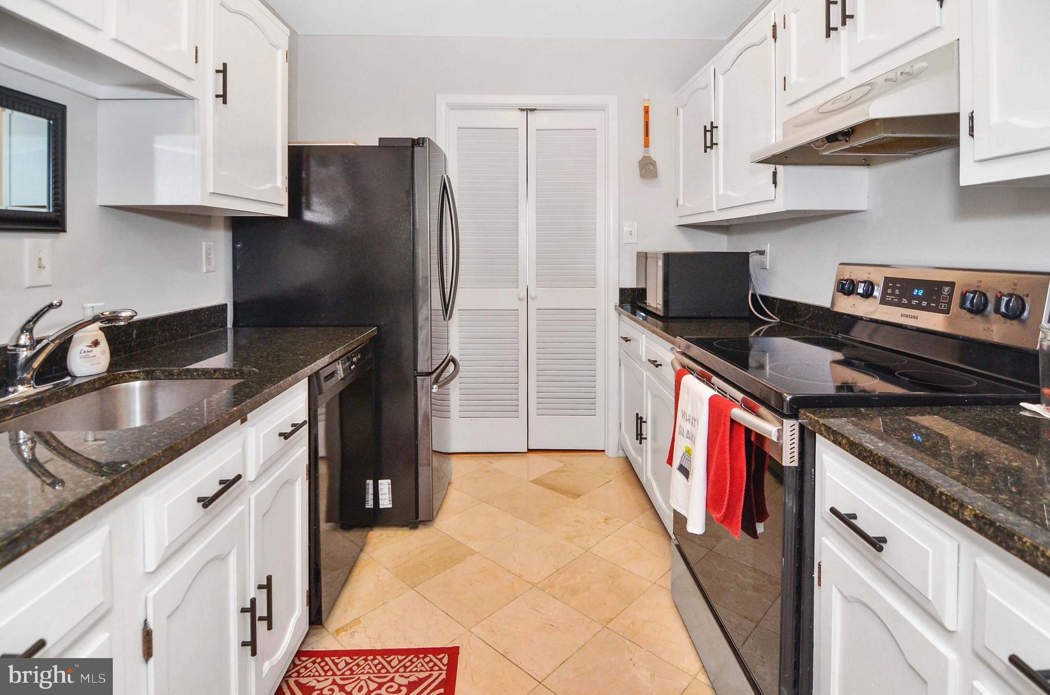 CROFTON MEADOWS - Residential