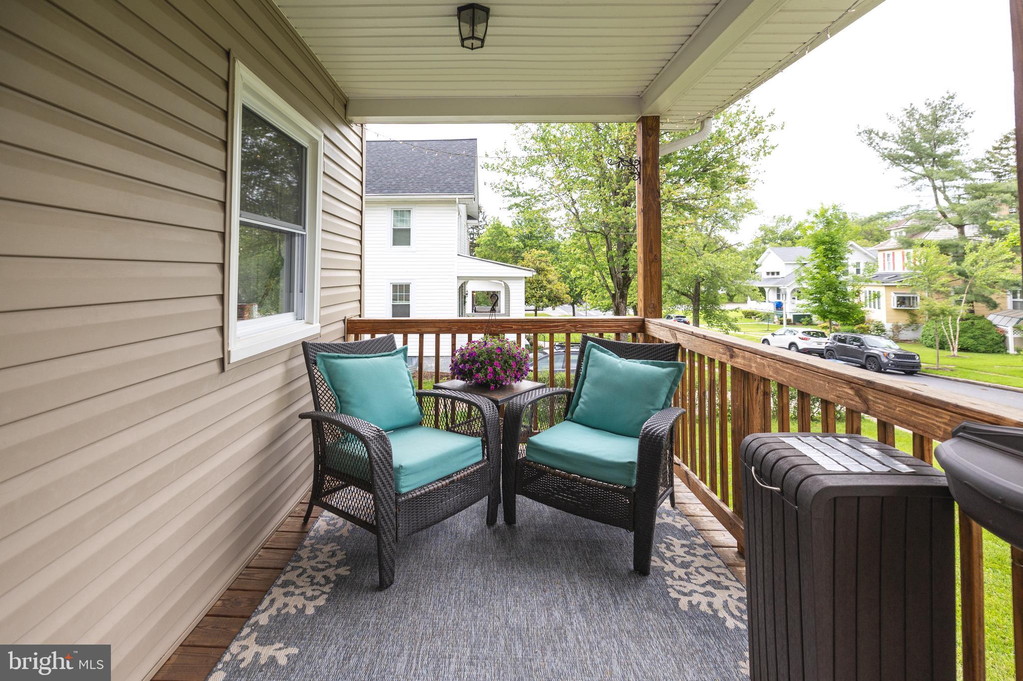 LAURAVILLE HISTORIC DISTRICT - Residential