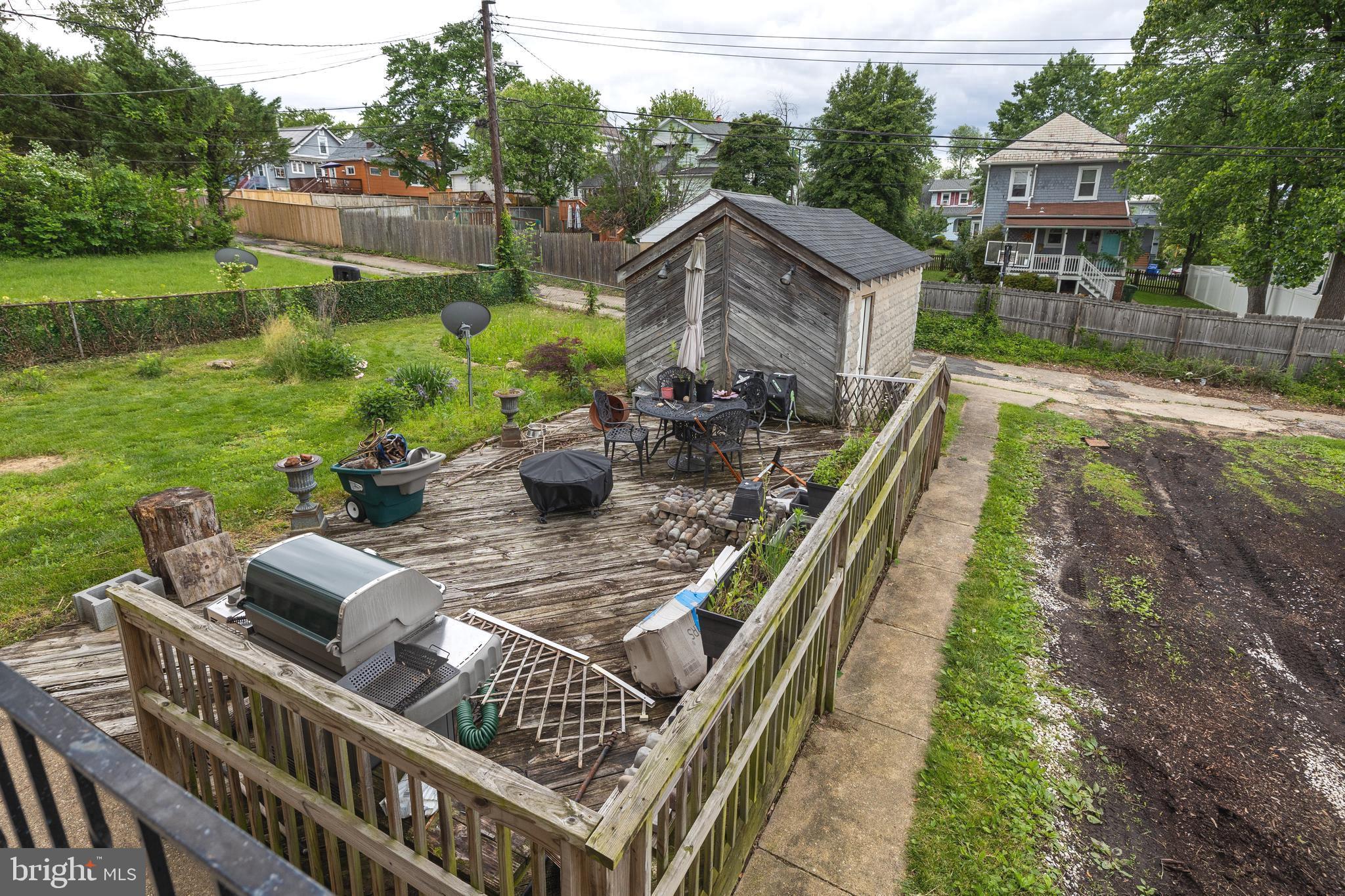 LAURAVILLE HISTORIC DISTRICT - Residential