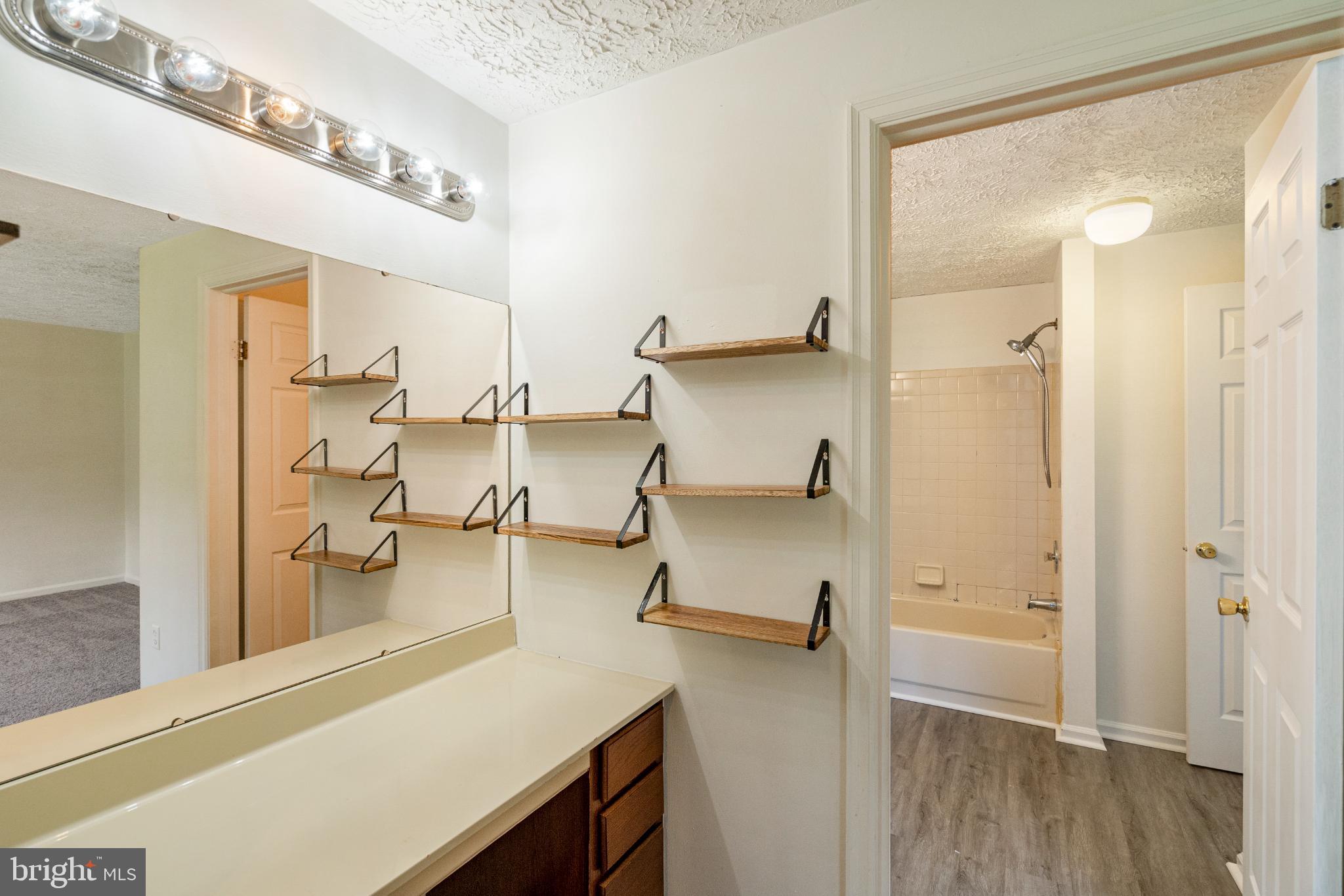 BOX HILL SOUTH - Residential