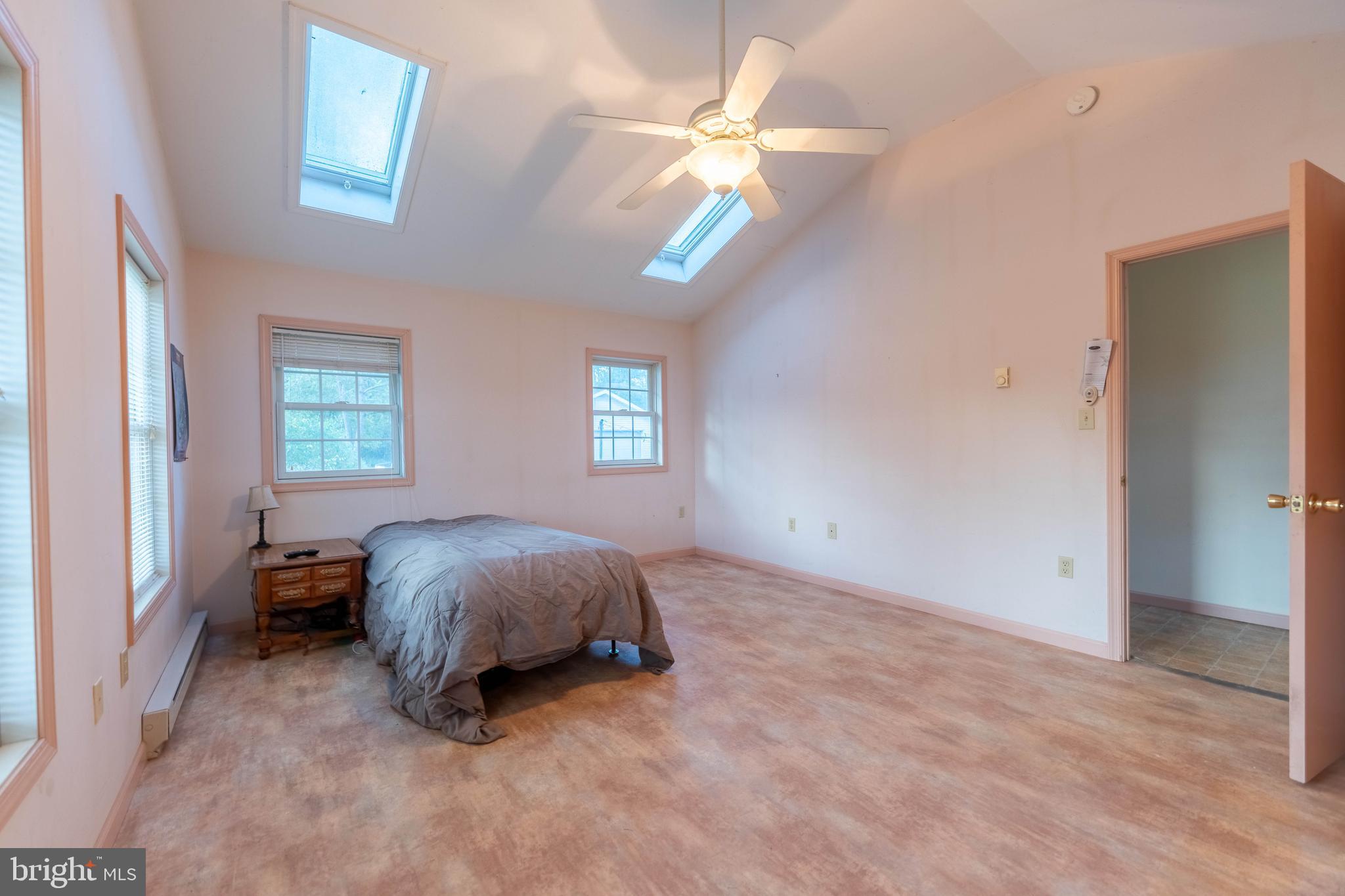 NEWPORT - Residential