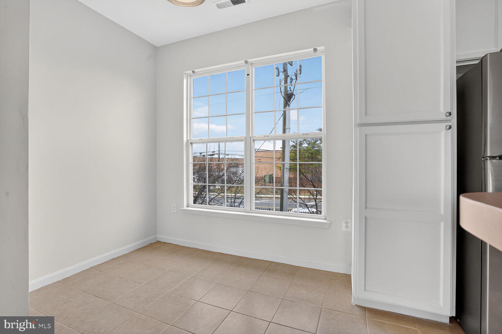 PARKSIDE AT DULLES - Residential