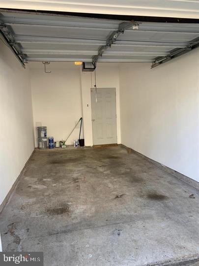 SUMMERFIELD - Residential Lease