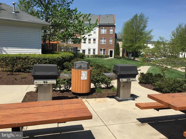 SUMMERFIELD - Residential Lease