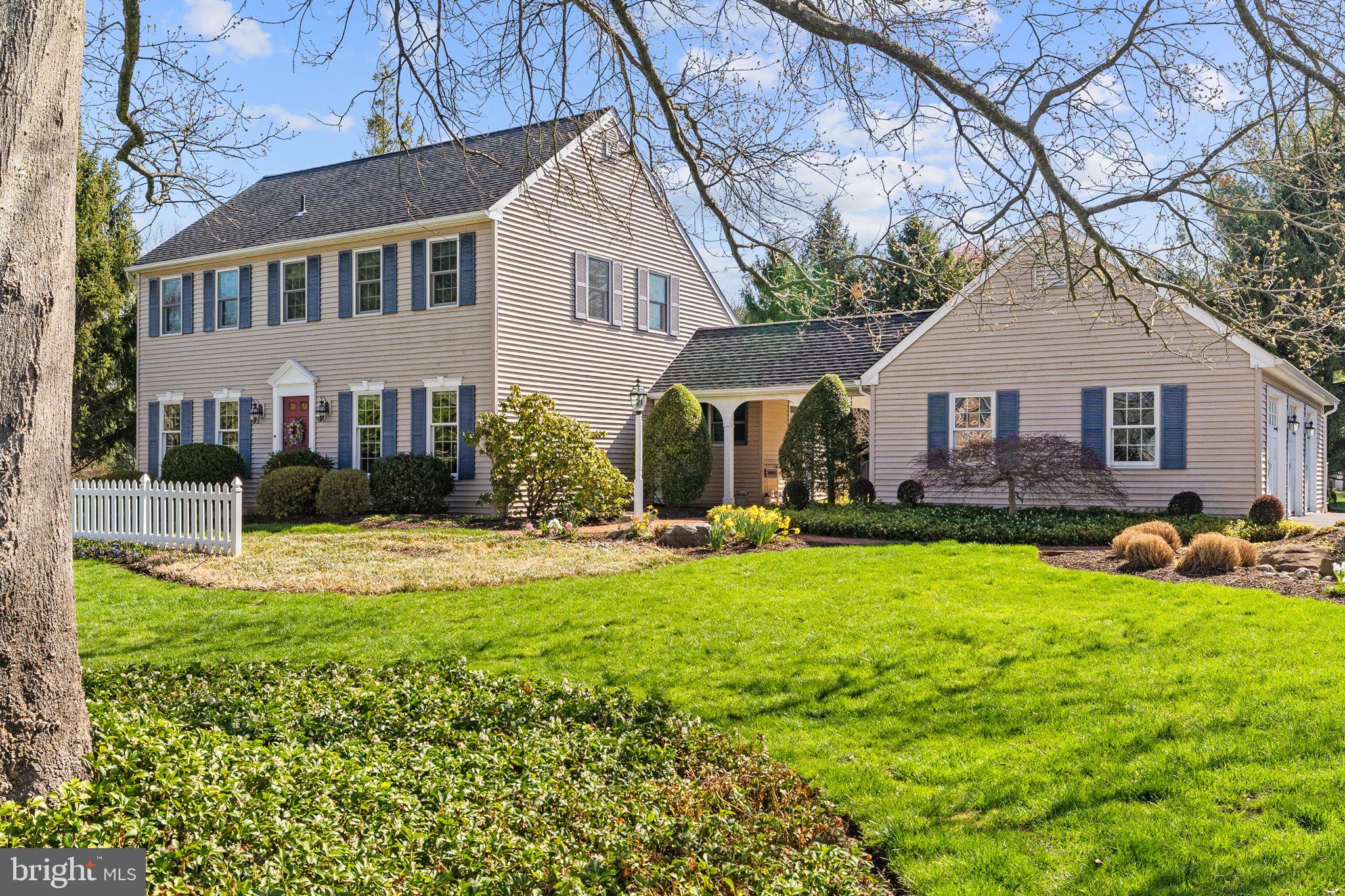 RIVER KNOLL - Residential