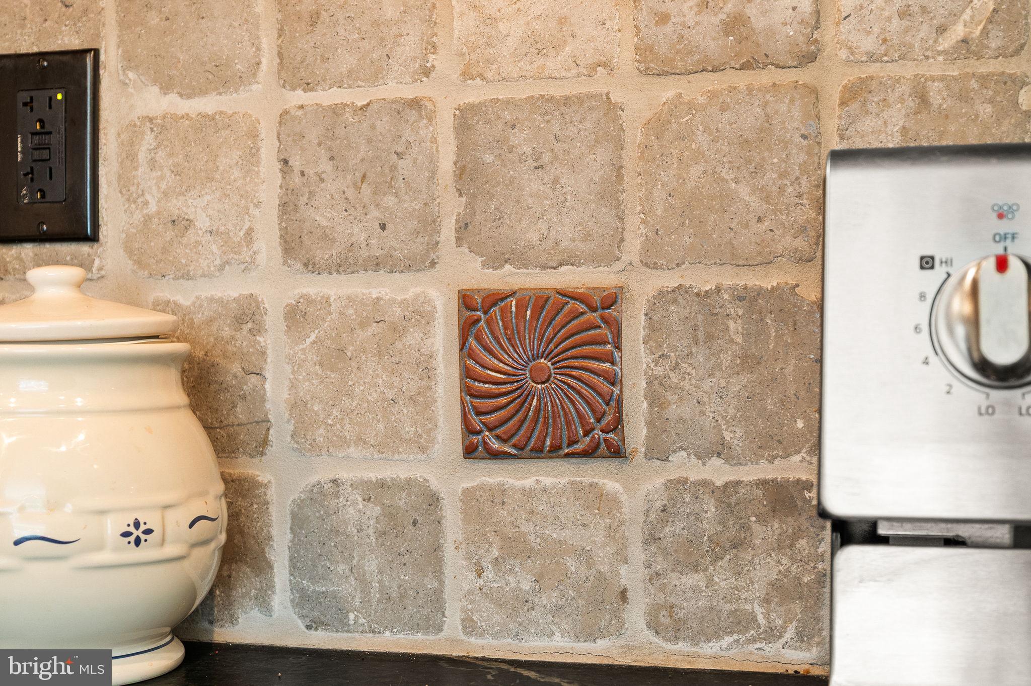 RIVER KNOLL - Residential