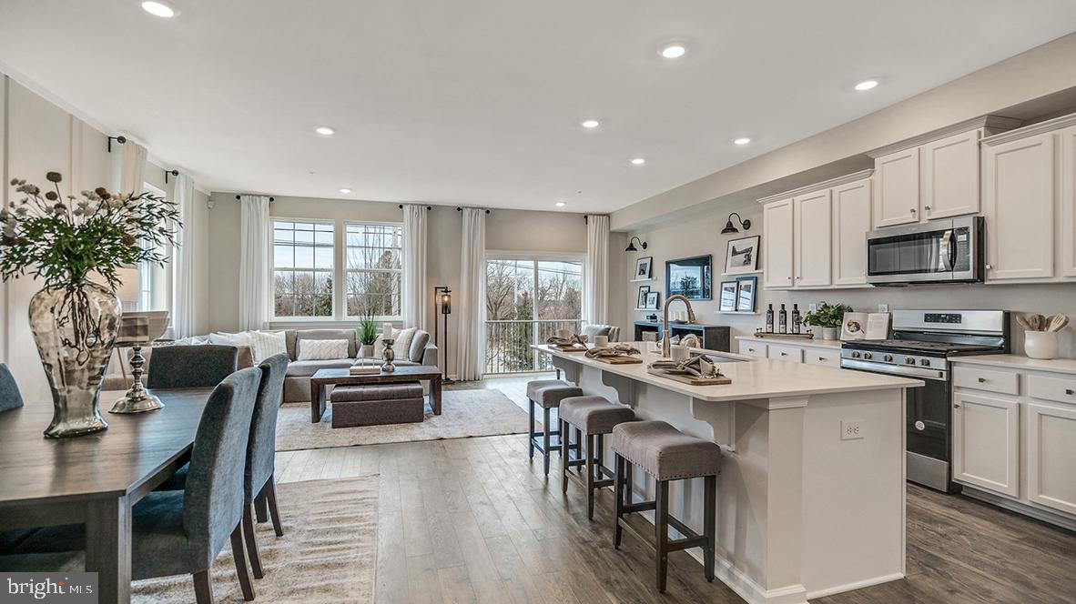 1103 MEADOWLARK DRIVE