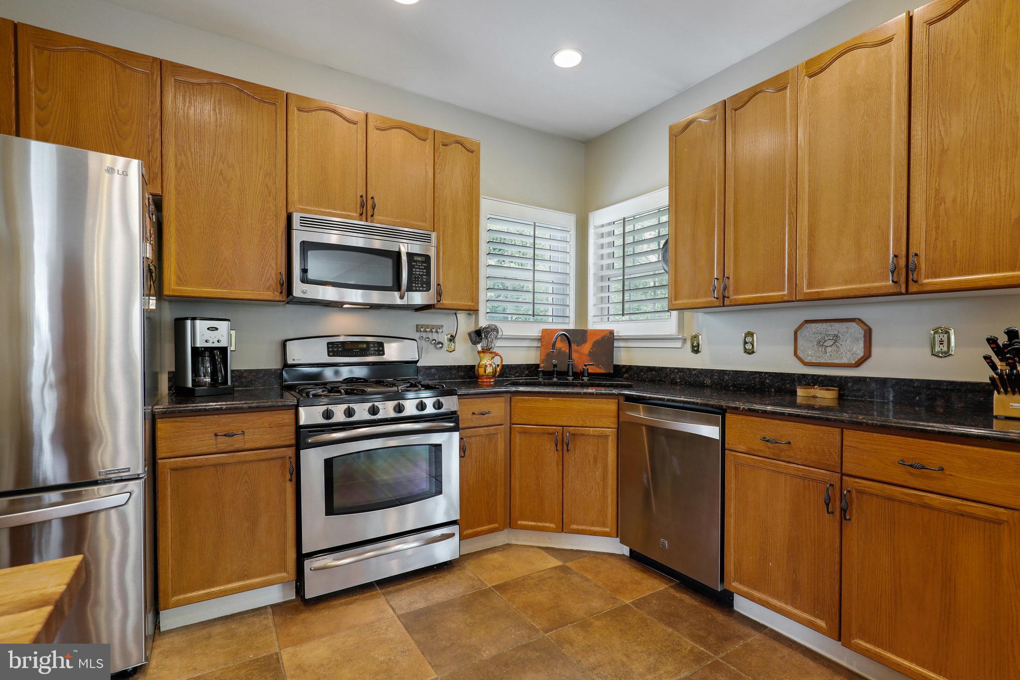 EDGEWOOD - Residential