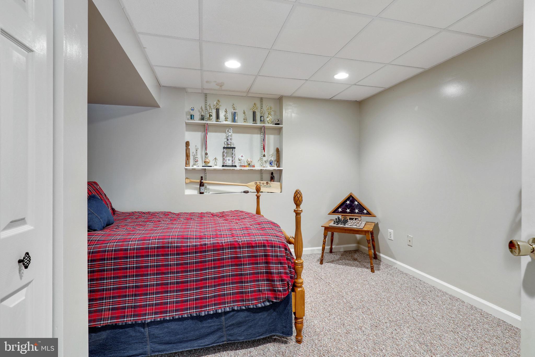 EDGEWOOD - Residential