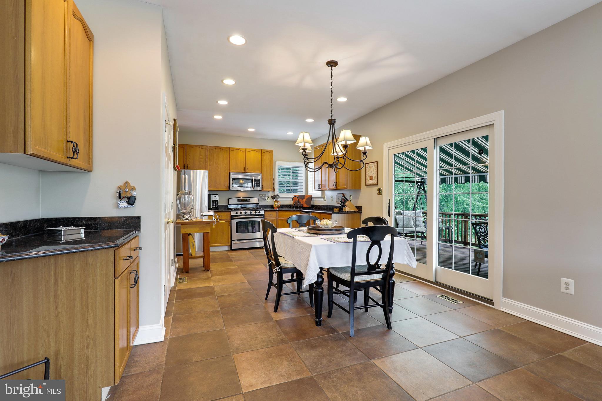 EDGEWOOD - Residential