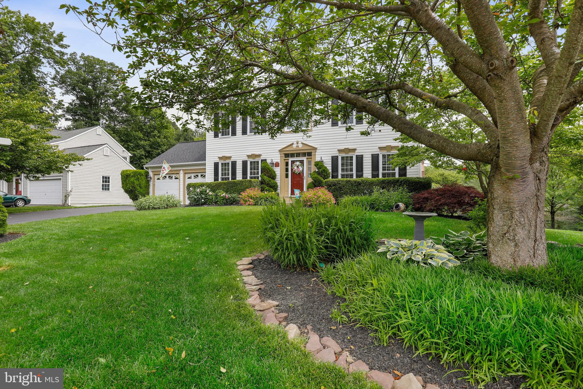 EDGEWOOD - Residential