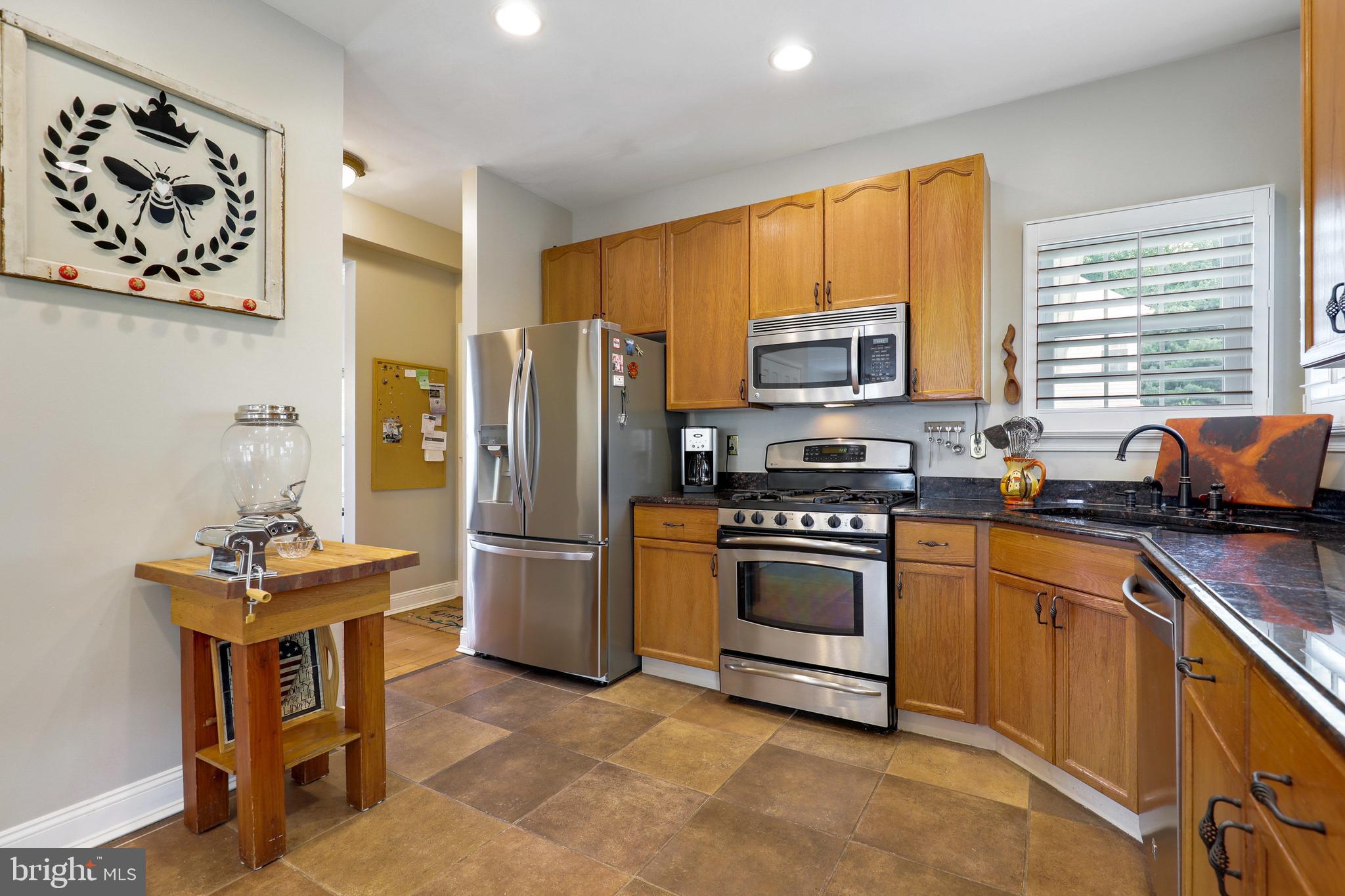 EDGEWOOD - Residential