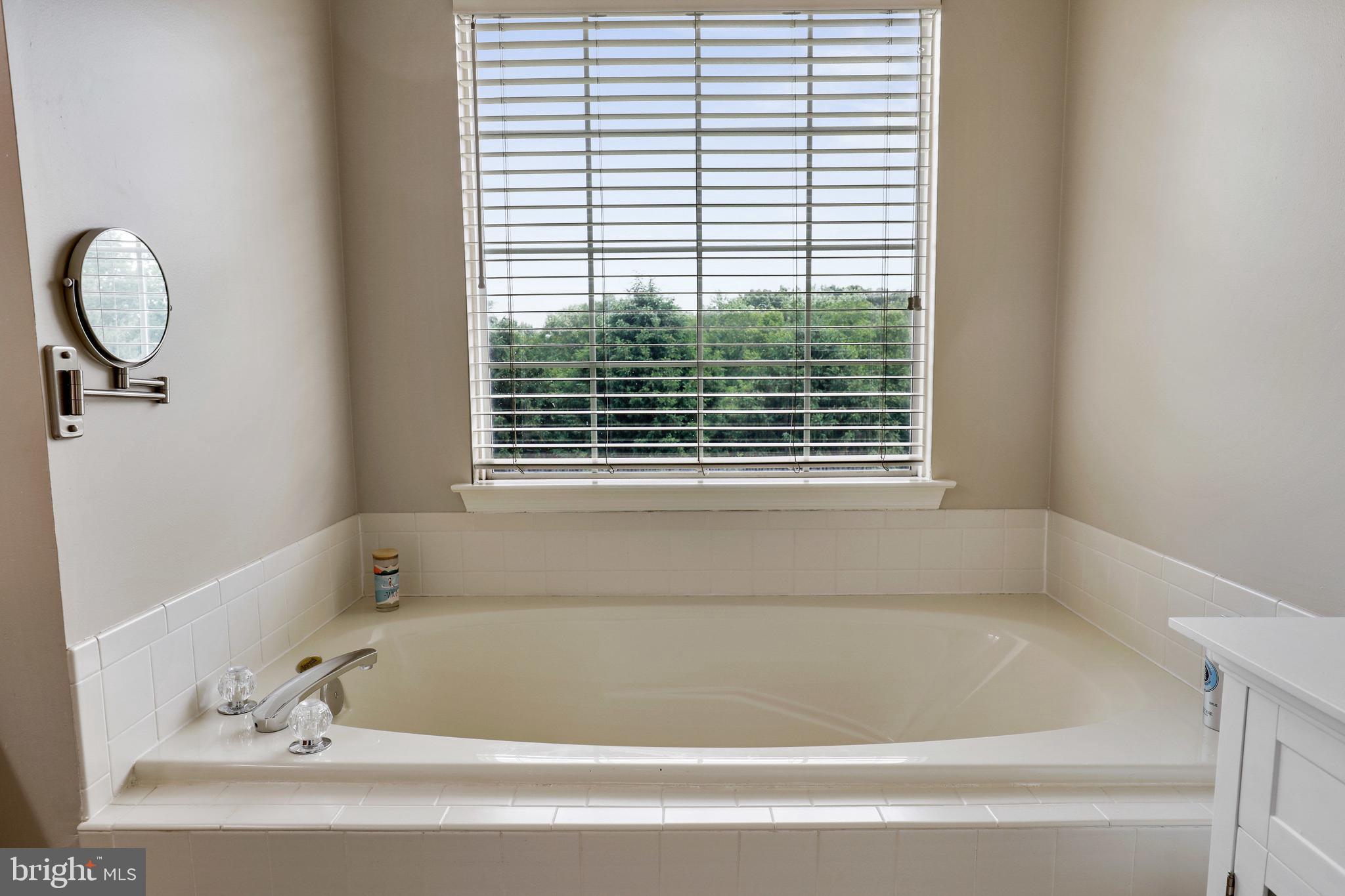 EDGEWOOD - Residential