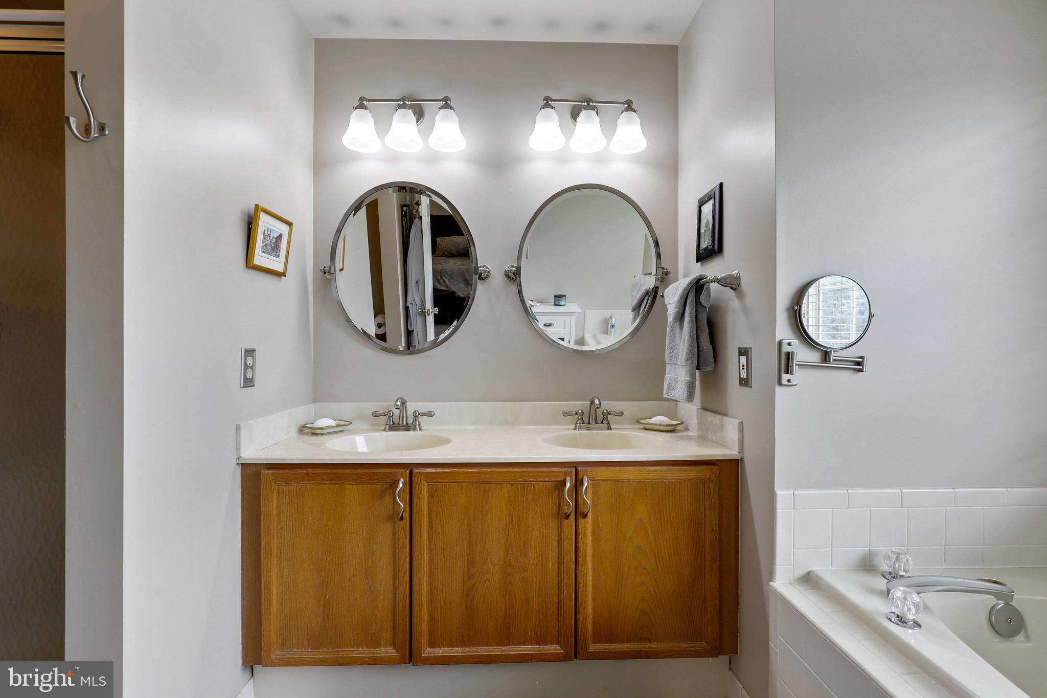 EDGEWOOD - Residential