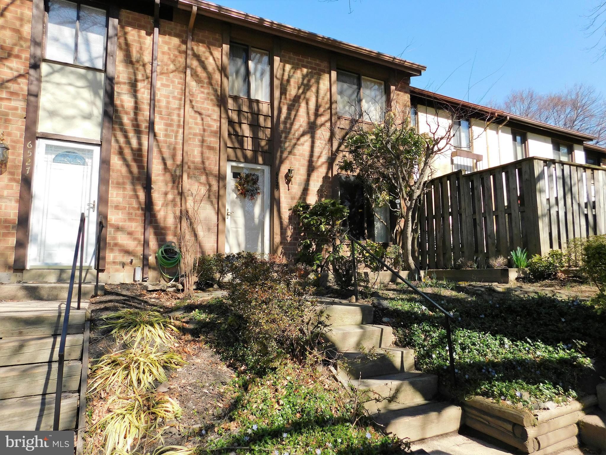 VILLAGE OF OWEN BROWN - Residential