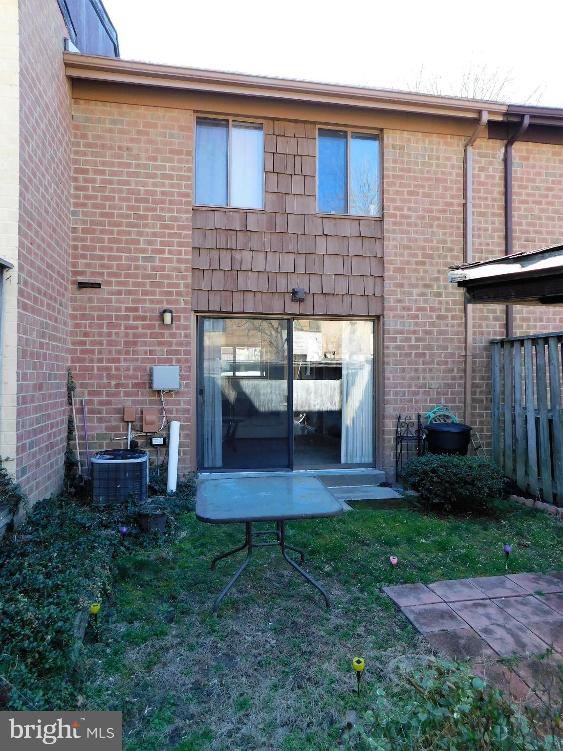 VILLAGE OF OWEN BROWN - Residential