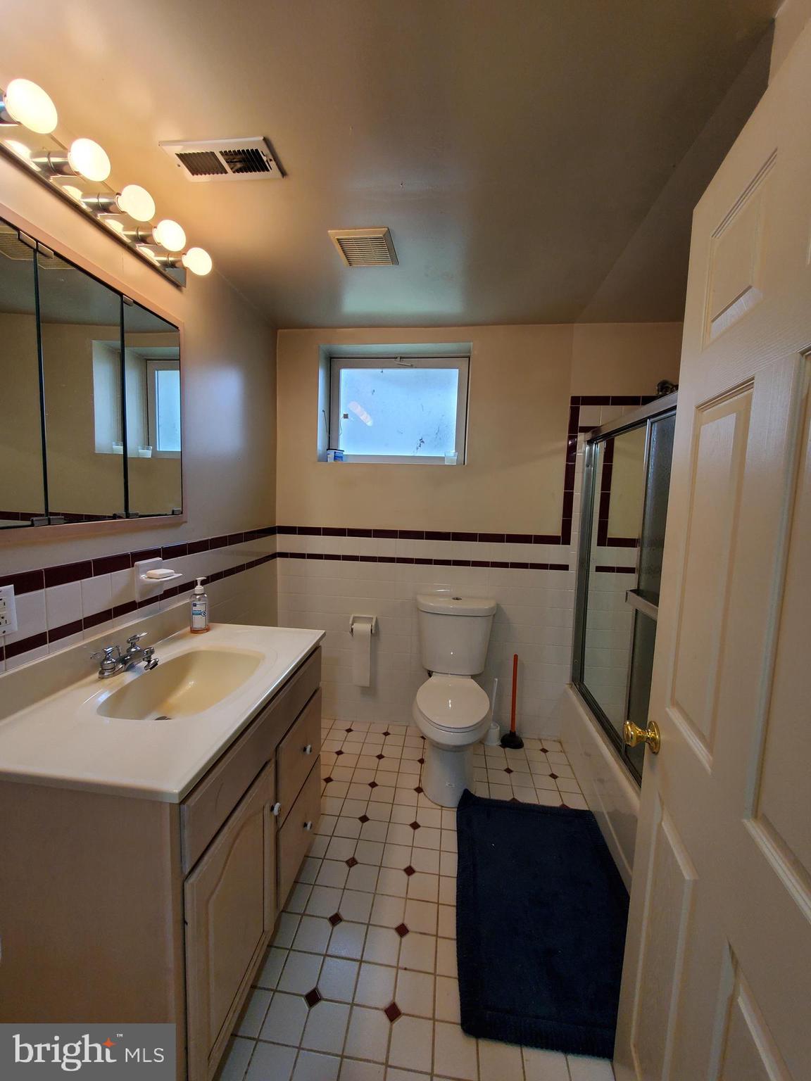 HIGH POINT HEIGHTS - Residential Lease