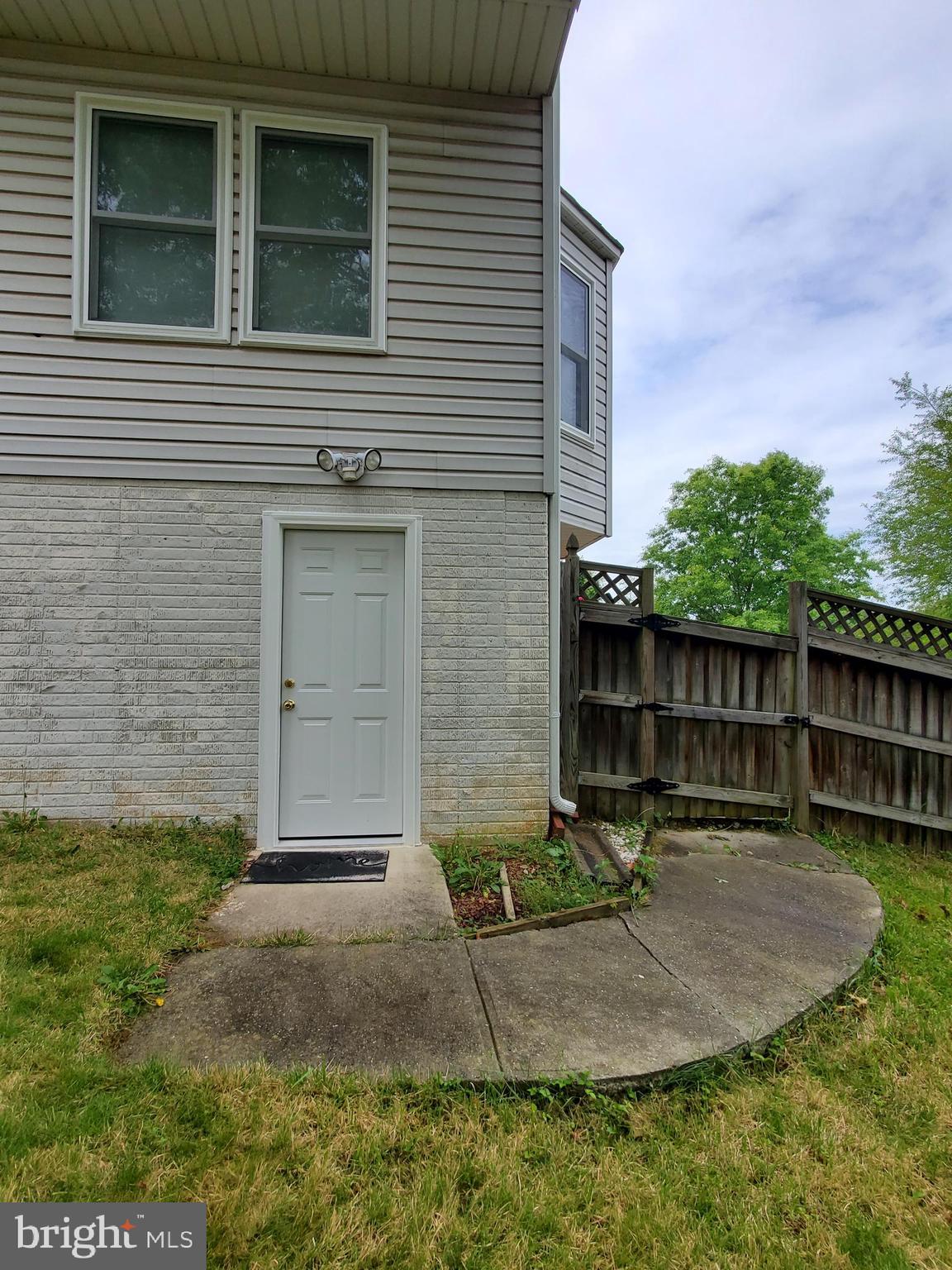 HIGH POINT HEIGHTS - Residential Lease