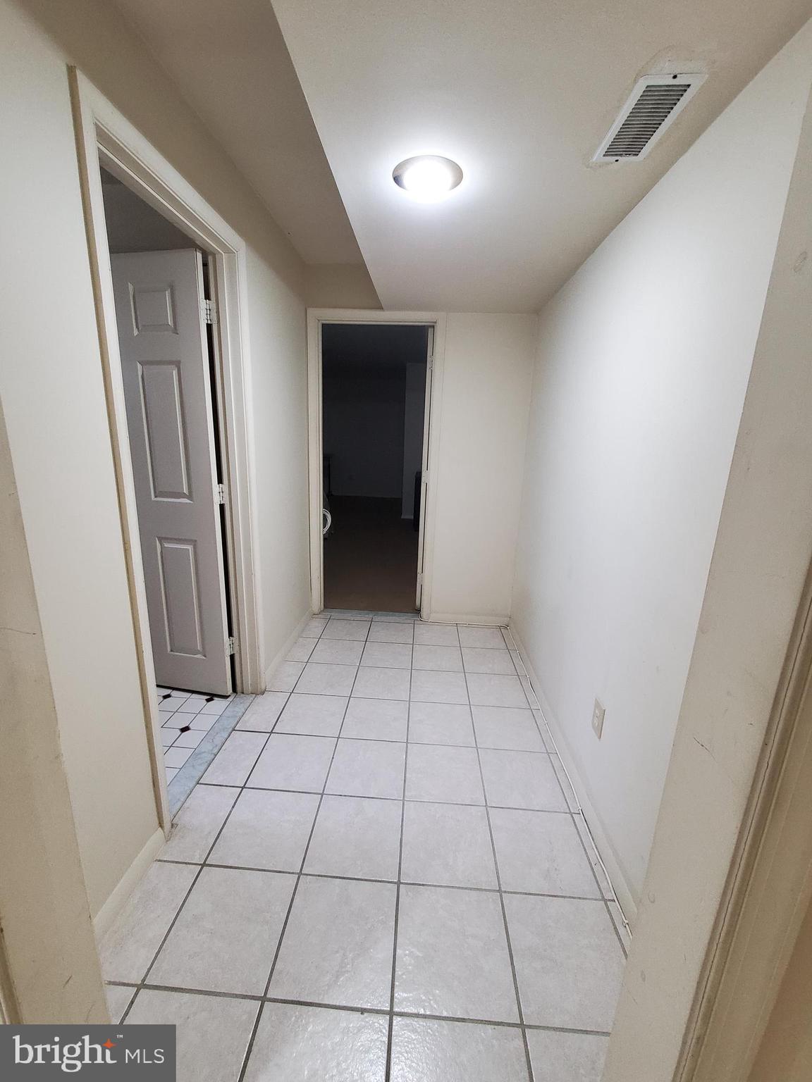 HIGH POINT HEIGHTS - Residential Lease