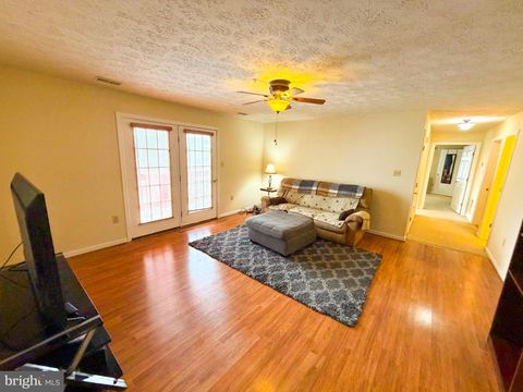 1292 OX ROAD F-9 WOODSTOCK VA 22664