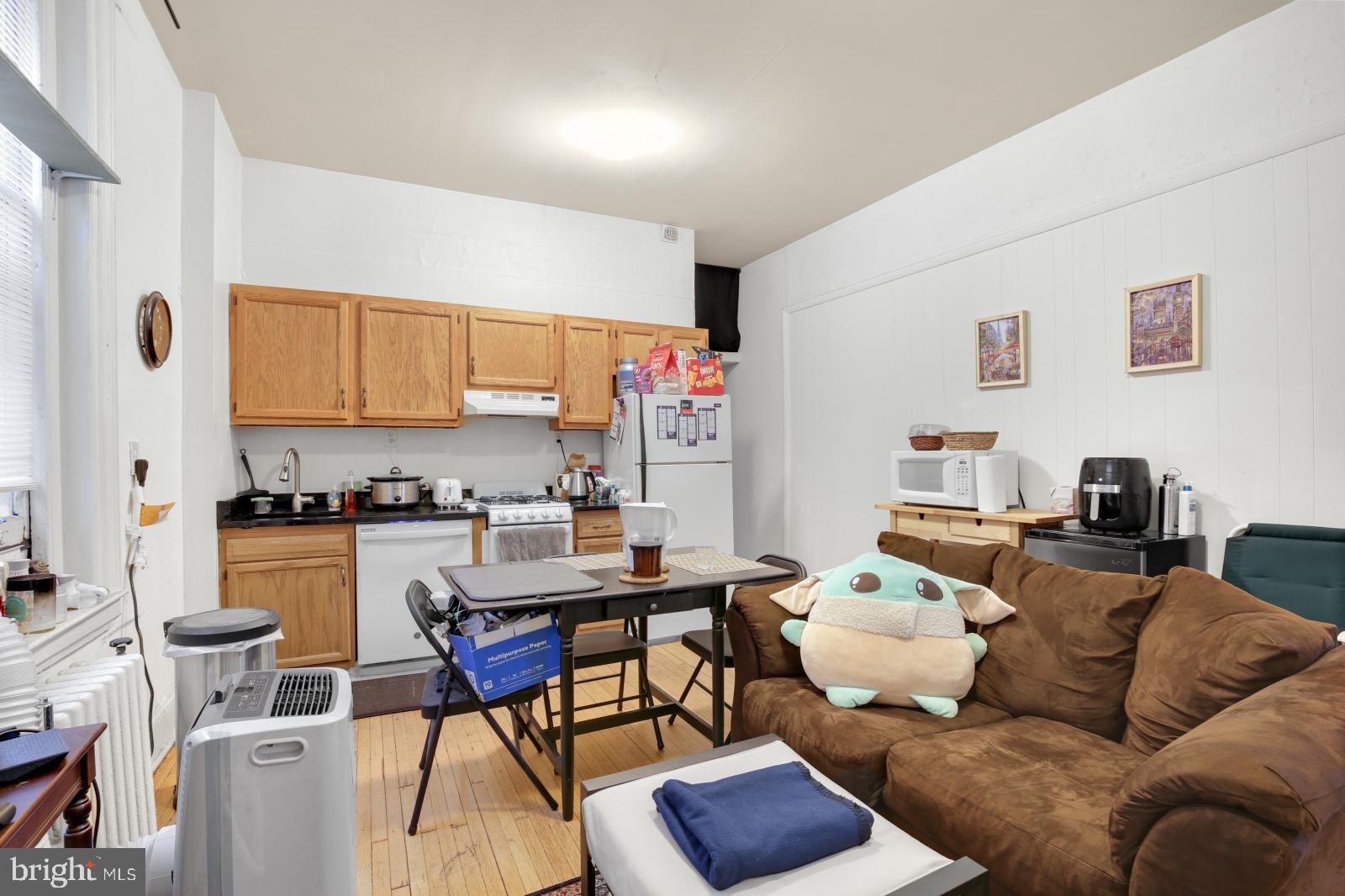 WASHINGTON SQ WEST - Residential Lease