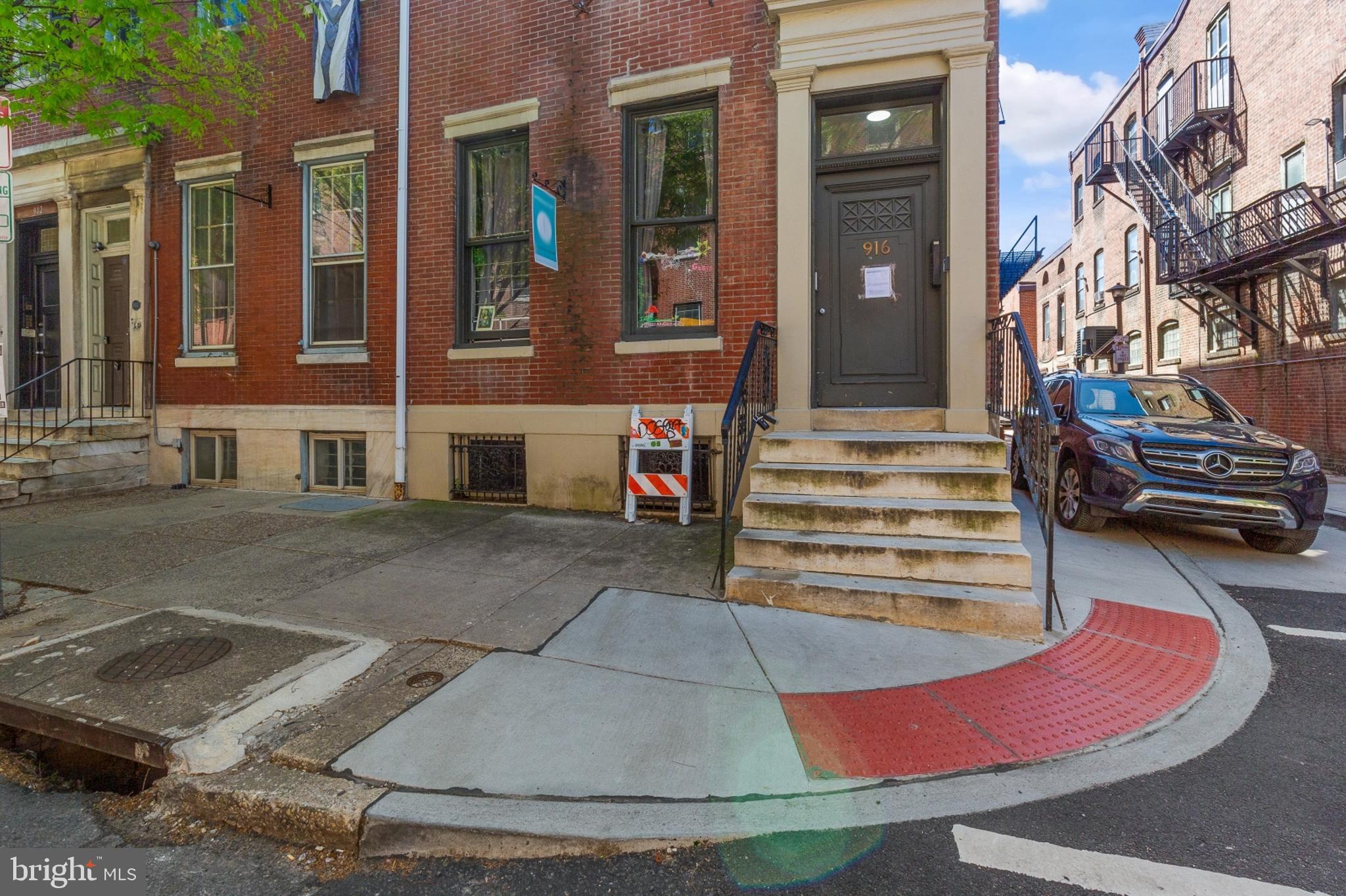 WASHINGTON SQ WEST - Residential Lease