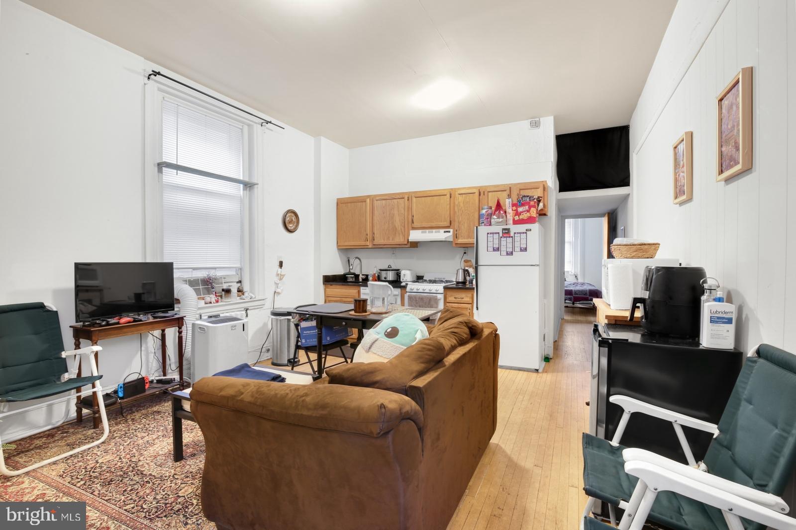 Available Early June:
Welcome to 916 Pine St #2R! This lovely 2 bedroom, 1 bathroom apartment is located in the heart of walkable Washing Square West. Featuring beautiful wood floors and a convenient entry closet, this second floor unit opens into a welcoming common area that combines the kitchen and living space. The kitchen is equipped with wood cabinets, a gas stove, a refrigerator, and a dishwasher for added convenience. The full bathroom includes a medicine cabinet, a vanity, and a tub-shower combo. One bedroom is a comfortable size, while the other is slightly larger, both offering windows that bring in great natural light. Plus, enjoy the convenience of a shared washer and dryer located in the hallway of the building. Don't miss this opportunity for comfort and convenience in a prime location! The unit will receive the following upgrades once the tenant moves out: new stainless steel appliances, a new bathroom medicine cabinet, and a new bathroom sink vanity.
Lease Terms:
Generally, 1st month, 12th month, and 1 month security deposit due at, or prior to, lease signing. Other terms may be required by Landlord. $55 application fee per applicant. Pets are conditional on owner's approval and may require an additional fee, if accepted. (Generally, $500/dog and $250/cat). Electricity, gas, and water are included in the rent. Tenants responsible for: Cable/internet and electric usage surcharge of $60.00/month per A/C unit for the months of June/July/August. Landlord Requirements: Applicants to make 3x the monthly rent in verifiable net income, credit history to be considered (i.e. no active collections), no evictions within the past 4 years, and must have a verifiable rental history with on-time rental payments. Exceptions to this criteria may exist under the law and will be considered.