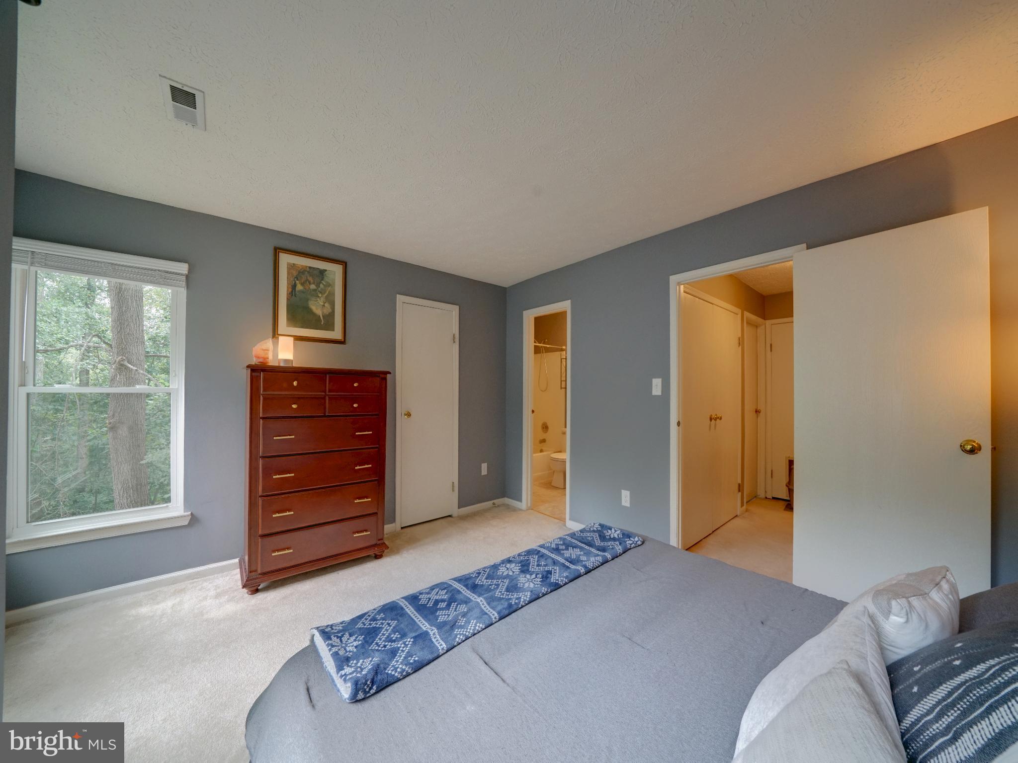 VILLAGE OF HICKORY RIDGE - Residential