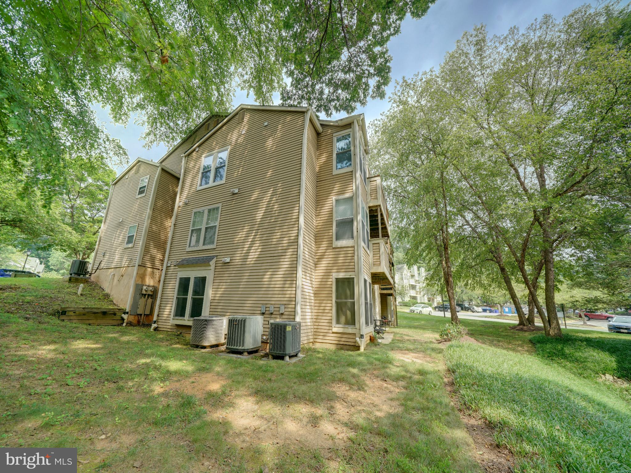 VILLAGE OF HICKORY RIDGE - Residential