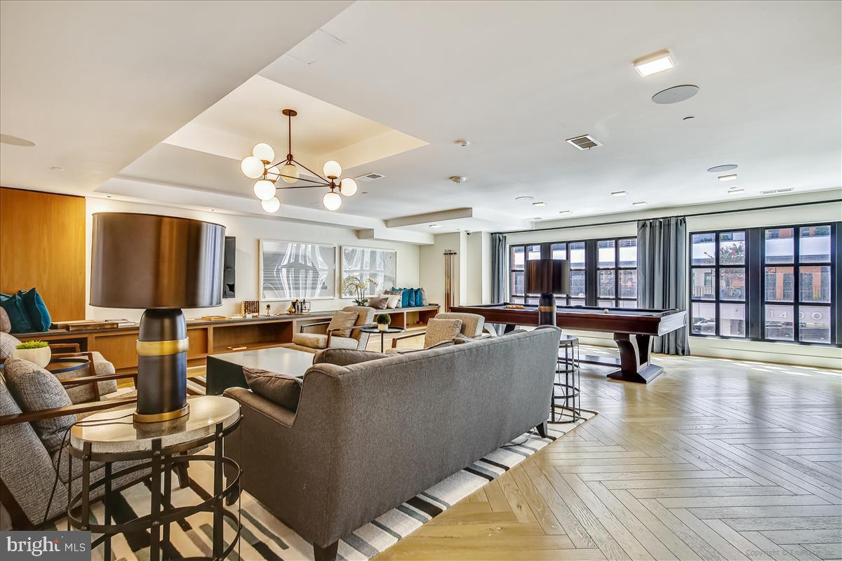 KEY AND NASH - Residential Lease