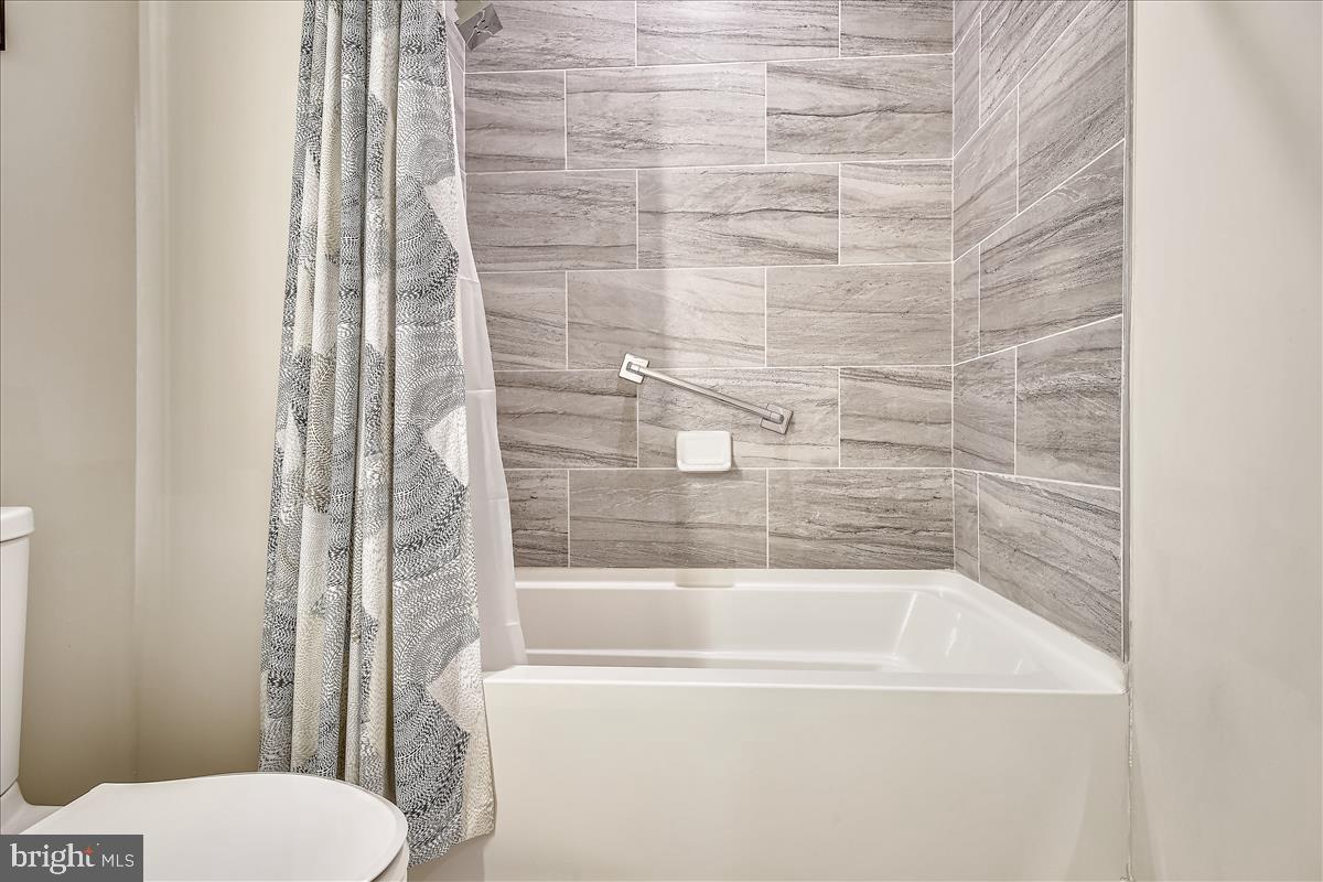 KEY AND NASH - Residential Lease