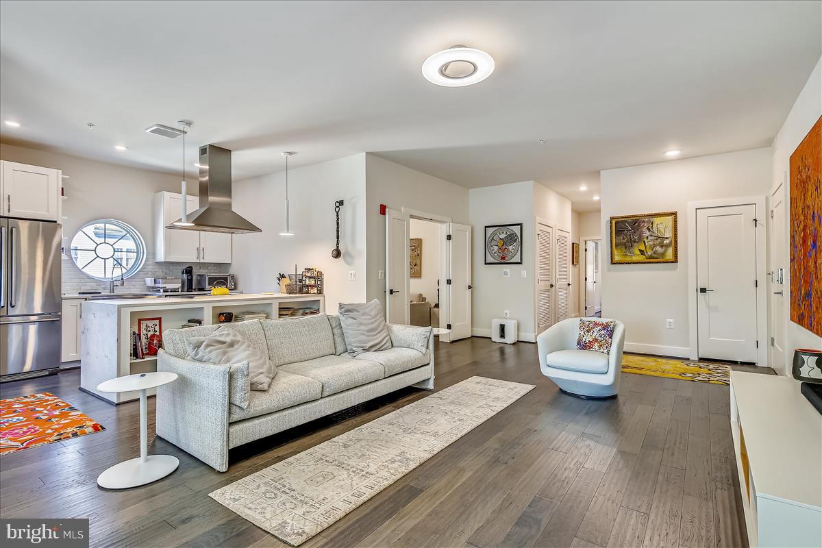 KEY AND NASH - Residential Lease