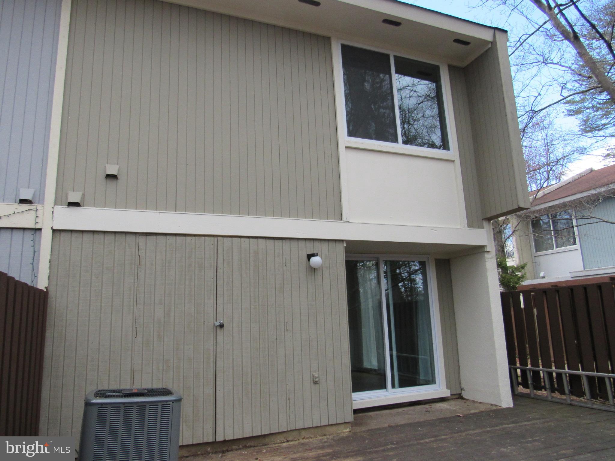 SOUTHGATE SQUARE CLUSTER - Residential Lease