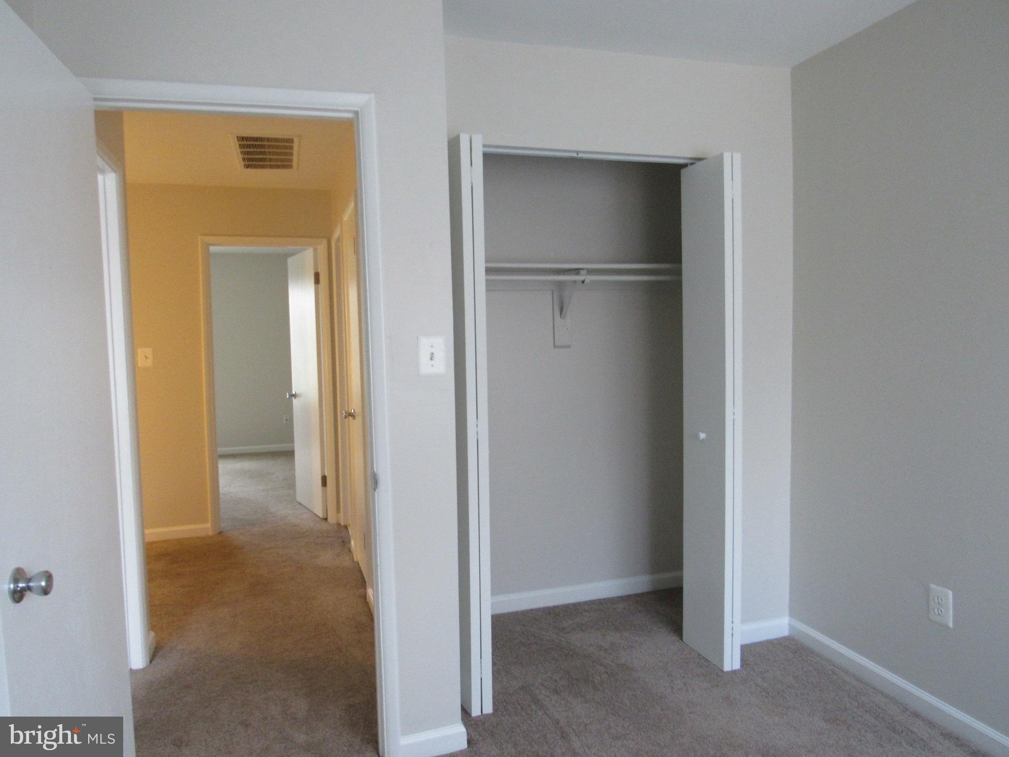 SOUTHGATE SQUARE CLUSTER - Residential Lease