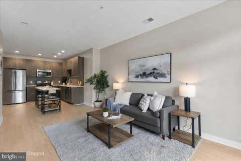 Condo For Rent - 989 S Buchanan Street #214<br/> ARLINGTON, VA 22204